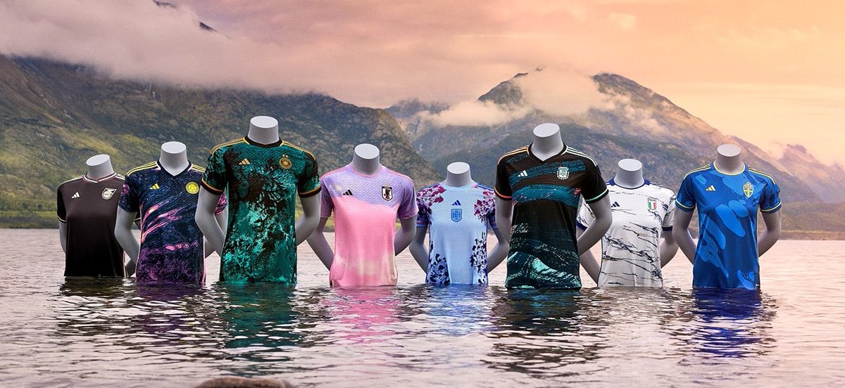 Ok pero ¿Ya vieron las camisas (kits) que Adidas lanzó para el mundial femenil? (En Australia y Nueva Zelanda 2023) 😍😍😍😍 La inspiración fue la naturaleza que representa cada uno de los países. Vámonos por país porque 😍