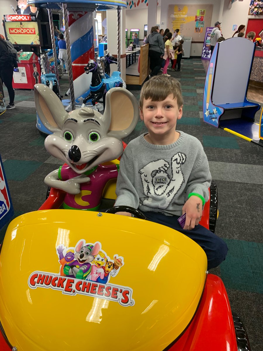 MrsSymAACPS's tweet photo. See you at Chuck E Cheese’s for the @RidgewayPTA fundraiser night! https://t.co/CtKnzxbRB2