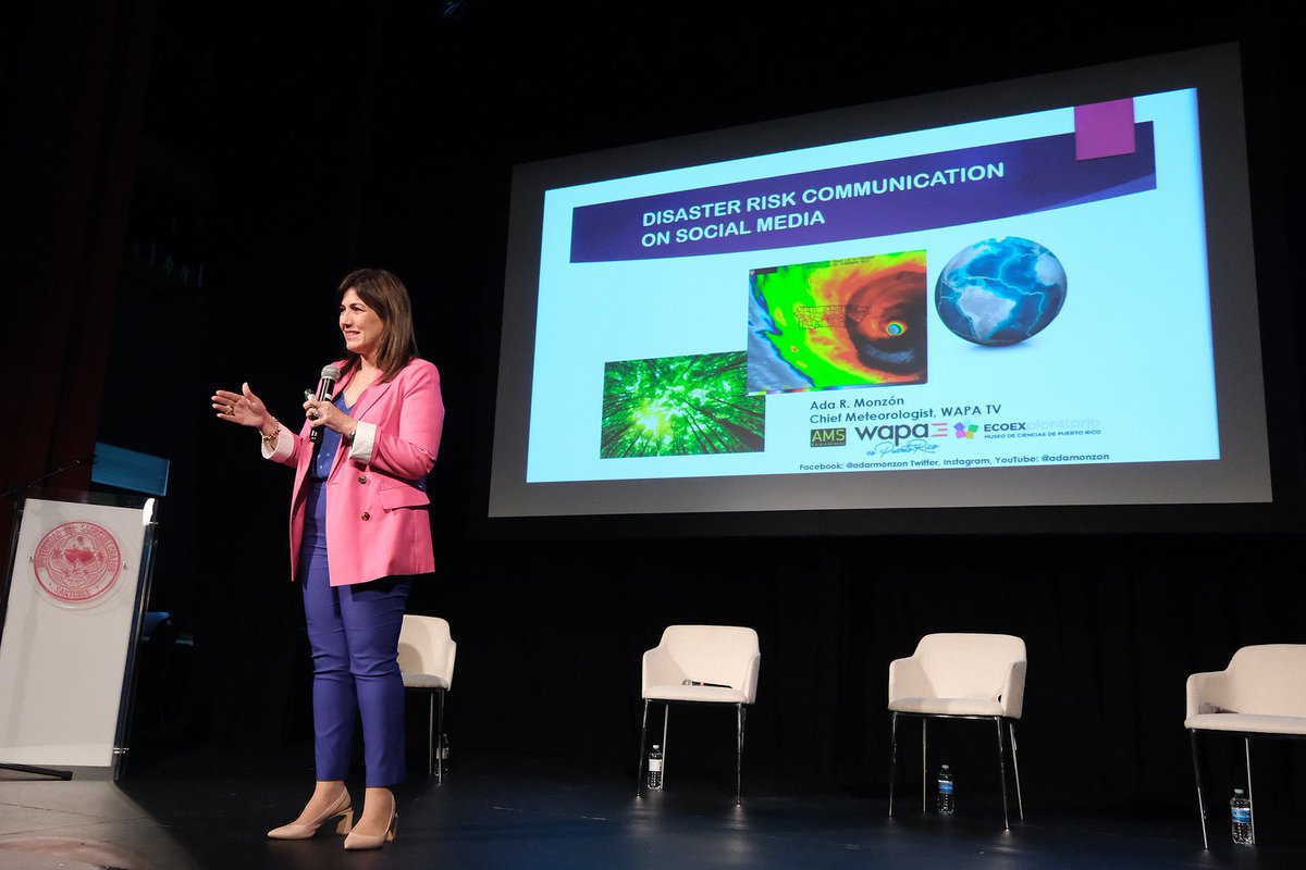 adamonzon's tweet photo. ¡Gracias @sagradoedu y @prsciencetrust1 por la invitación a ofrecer conferencia sobre Riesgo a Desastres Naturales y las Redes Sociales! Fue un placer saludar y dirigirme a una audiencia tan espectacular y diversa en disciplinas. https://t.co/hdybbVplMk