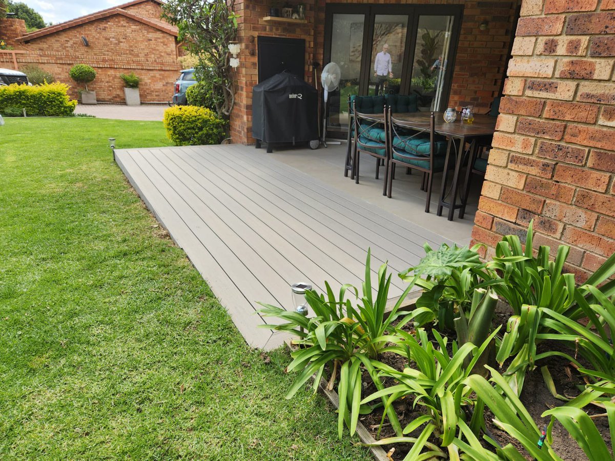 TheCompositeCo's tweet image. Supply &amp;amp; Installation of a new Composite Deck.

📍 Randpark Ridge
🎨 Sandstone

Contact us today for your free quotation ⤵

📲 +27 10 025 3559
📩 Quote@thecompositecompany.co.za
🌐 thecompositecompany.co.za
.
#deck #compositedecking #wpcdecking #wpcsupplier #wpcdeck #decking