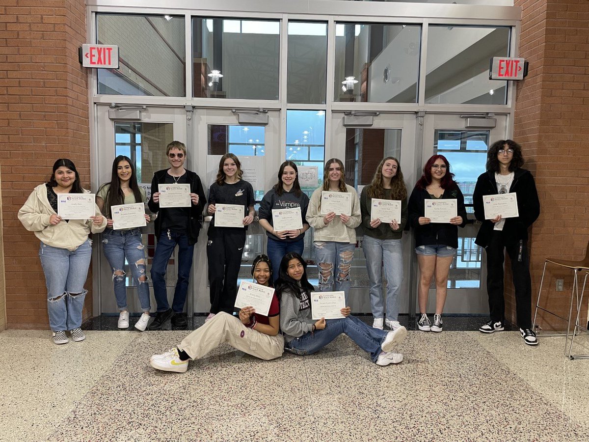 So proud of the hardwork these Saginaw HS students put towards becoming certified Community Health Workers! Way to go! <a href="/EMSISD_CTE/">EMSISD CTE</a> <a href="/saginawhstx/">Saginaw High School</a>