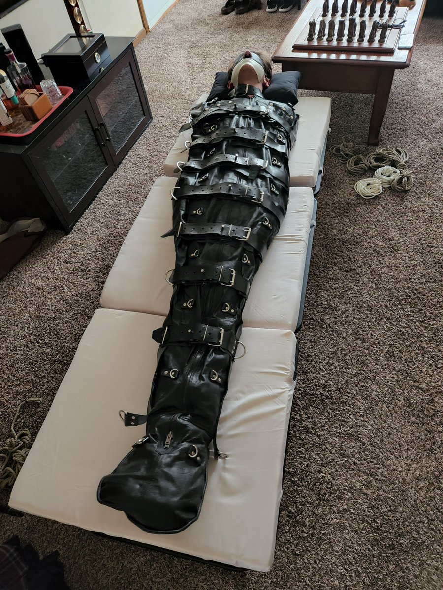sockbondage23's tweet photo. Forgot to post this fun session I had with @HogtieG a while ago. Palette-wrapped, vet-wrapped, and strapped into my leather sleepsack, it was the perfect way to spend my morning 🤩

🪢&amp;📸: @HogtieG
#bondage #sleepsack #mummified #socks #sockbondage #gagged #tapegagged https://t.co/kZ2Hxsqsar