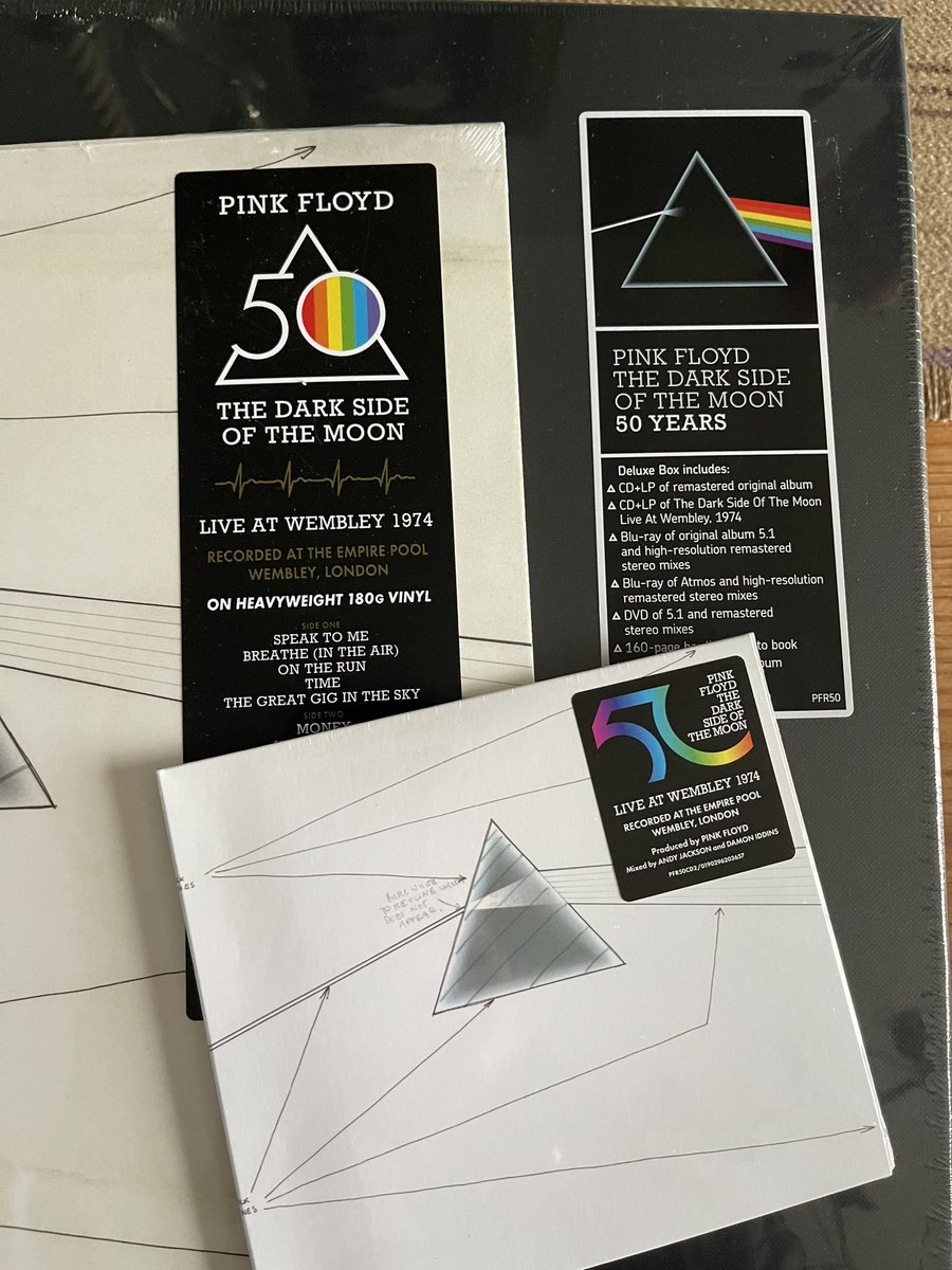 Food_A4thought's tweet image. Once in a while you just have to give yourself a treat 🎸🎷🥁🎹
Dark Side of the Moon 50th Anniversary Box Set

#DSOTM #DarkSideOfTheMoon #PinkFloyd #DarkSide #WelcomeToTheDarkSide #FiftiethAnniversary #50Years #TopAlbum #50thanniversary #TheDarkSide
