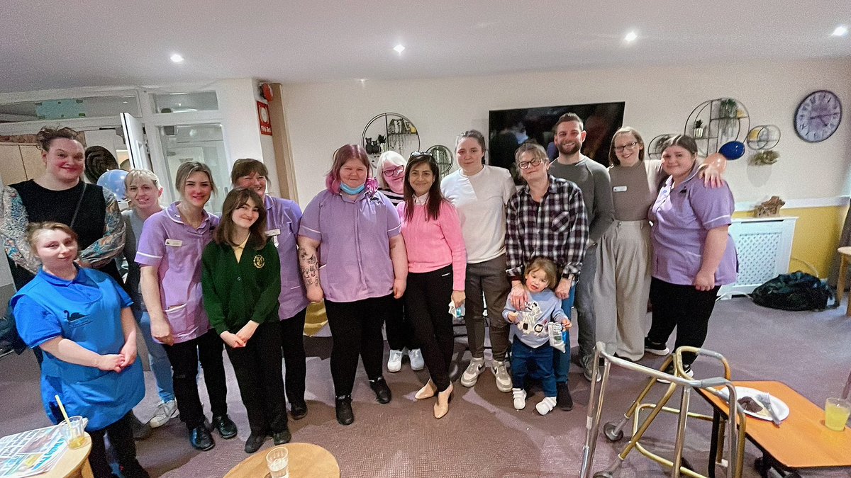 MalouOrtz's tweet photo. @blackswancare thank you for all your kind words, the gifts , for dropping by to say goodbye. I appreciate all of you . Till we meet again. Much love ❤️ #eastharling #thebeeches https://t.co/eqtykC6rvi