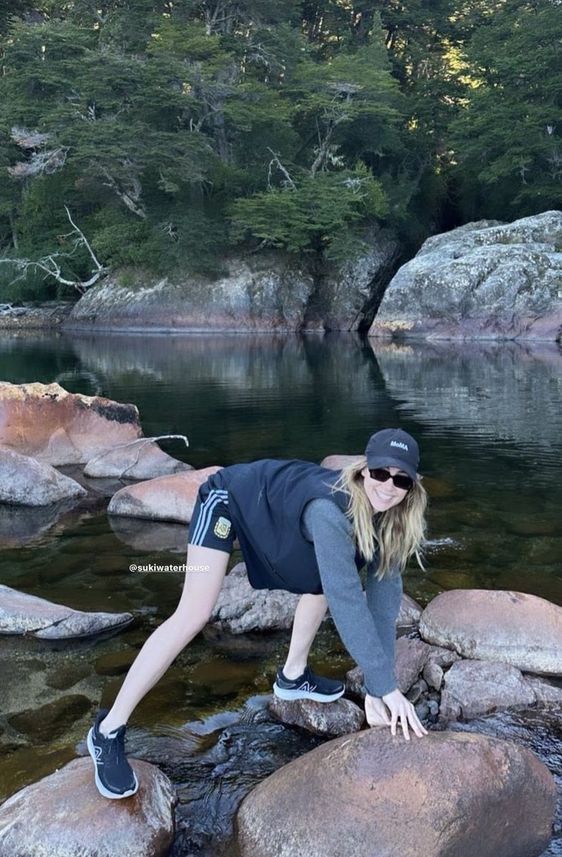 labyntics's tweet image. el short hermanas aaaaahfjfk