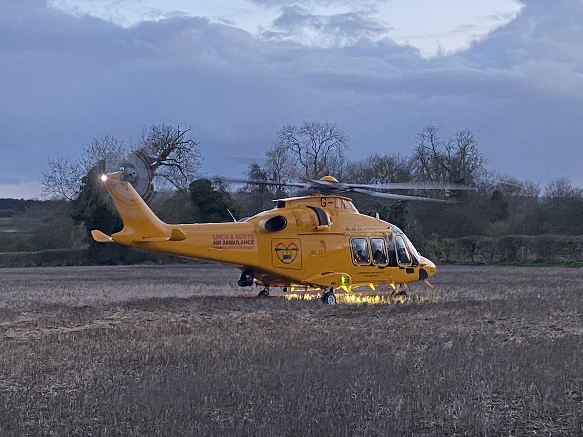 James97Maynard's tweet photo. Great to work along side @LNAACT glad it wasn’t as reported and everyone was safe and well! Thank you too the team for the brief tour around the helicopter! https://t.co/kVSUWz3OZ9