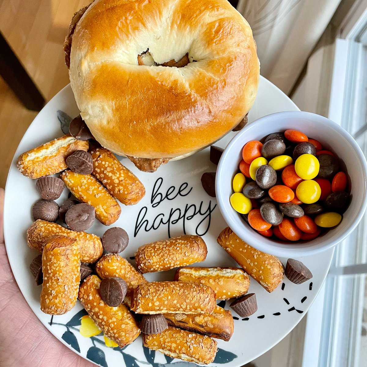 AnywhoKim's tweet photo. Carbs. @FokkenNuts @reeses @Starbucks #yum https://t.co/qSlKMvLS16