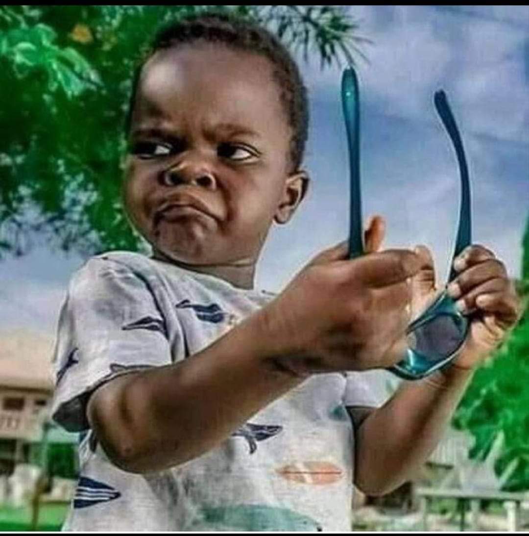 Kaila_Em's tweet photo. Ye wena @CapitecBankSA yini manje? Kwenzenjani ngempela? Why are you tryna pull an SBV on us🤷🏾‍♀️🤷🏾‍♀️🤷🏾‍♀️? https://t.co/yNNcuidxJu