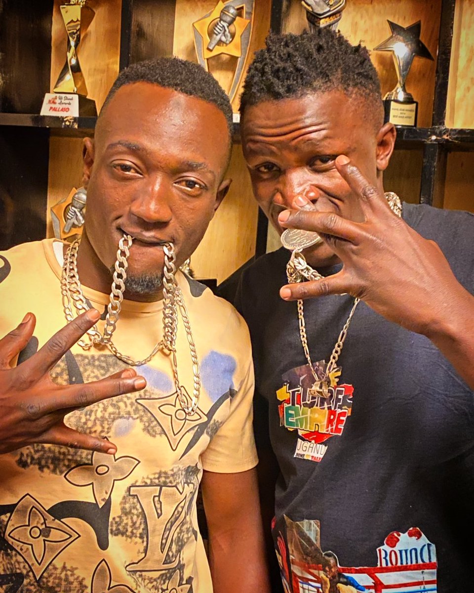 Ugandan Music is currently doing great !!  Let's give credit to <a href="/Mudradviral/">Mudra D' Viral🎙️ 🇺🇬</a> <a href="/MarkDaUrban5/">Mark Da Urban UG 🇺🇬</a> <a href="/UndercoverPaapi/">UnderCover_Paapi</a> @McPallaso <a href="/Boss/">she call me boss</a> kid Ug
<a href="/Aepe/">april rounds</a> Joram, people now request for Ugandan Music in high end bars more than before !!