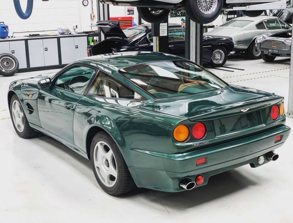 Time to test your driving skills.
#astonmartin #v600 #leman