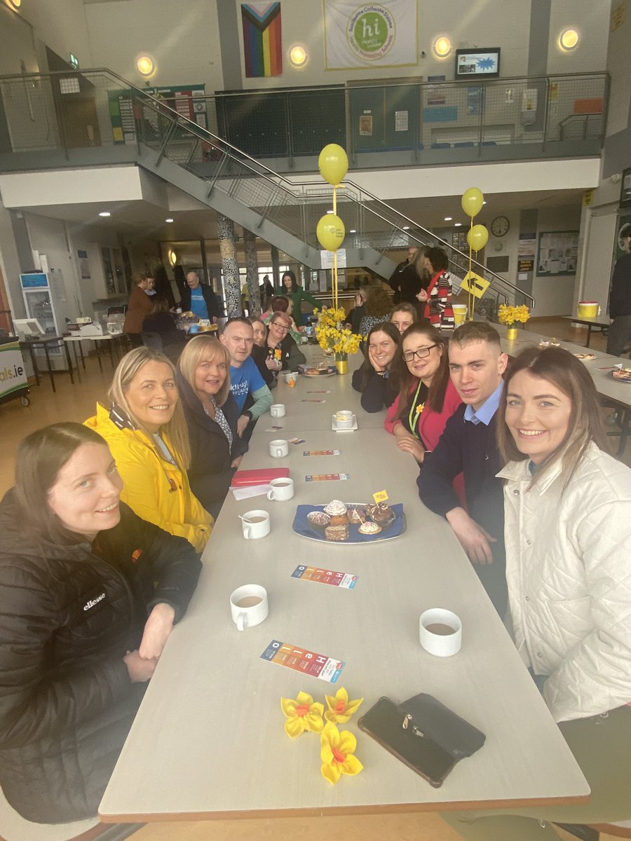3 reasons for our school community to  come together today #MakeMoreSurvivors @CancerResearch #DaffodilDay @IrishCancerSoc & #SayHello @MentalHealthIrl What a fabulous day of FVC community spirit! Well done everyone👏#Community #DETBEthos #Care #WeAreDonegalETB