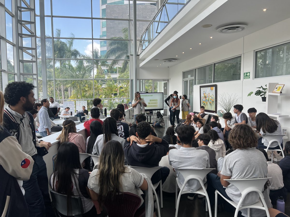 bostonschool_pa's tweet image. Informative talks for our students to raise awareness against #bullying. Thanks to @NiUnoMasPanama team.
#education #nobullying #students #safehappylearning