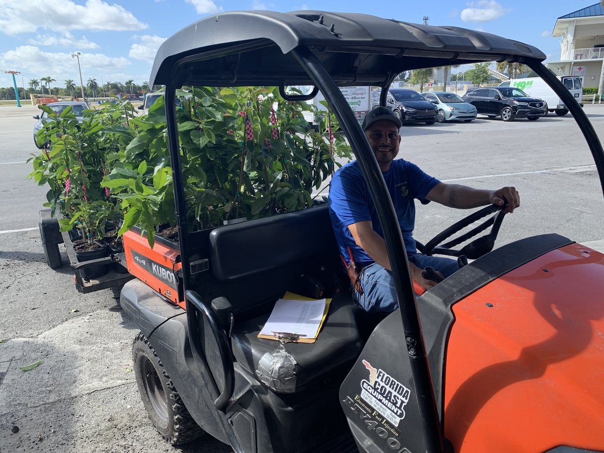 RareFruit_PB's tweet image. 🍊🍋🍍🥑🥭🥝🍈
It’s a warehouse of Rare Tropical Fruit Trees this year.  
Setting up for Saturdays Big Sale. 
Get here early………

#rarefruit #rarefruittrees #rarefruits #gardening #plantsale #healthyfood #growyourownfood #plinia #florida #westpalmbeach #fruittrees