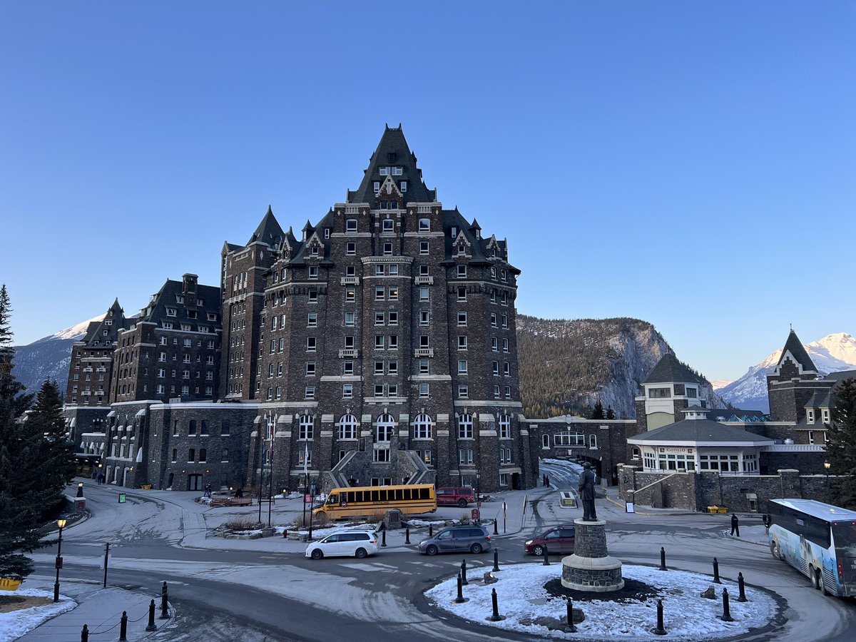 Filip_Knop's tweet photo. Thanks for organizing an amazing #KSNASH23 meeting in beautiful @BanffNP 🇨🇦🍁⛷️ https://t.co/FBmIYgZvQC