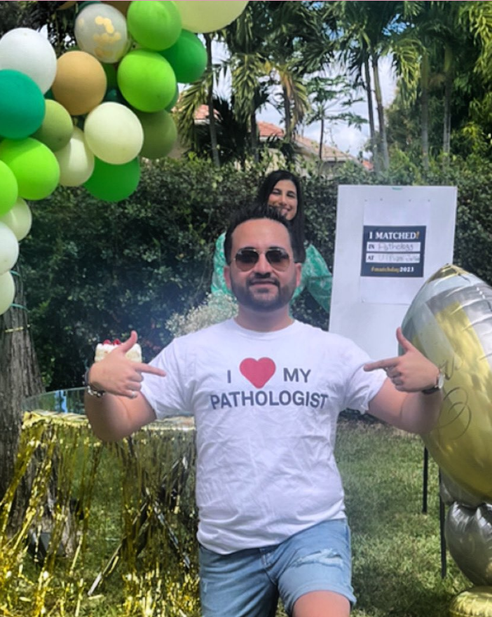 Pathologists's tweet photo. #PathMatch23: Is your cheering section showing their support? Newly-matched pathology resident @YMirzabeigi's husband knows how to represent #pathology! Shop the CAP Brand Merch Store and have you friends & family show their support! @DrAfrand
https://t.co/s2FvvNstkf https://t.co/4NfYcRcGUB