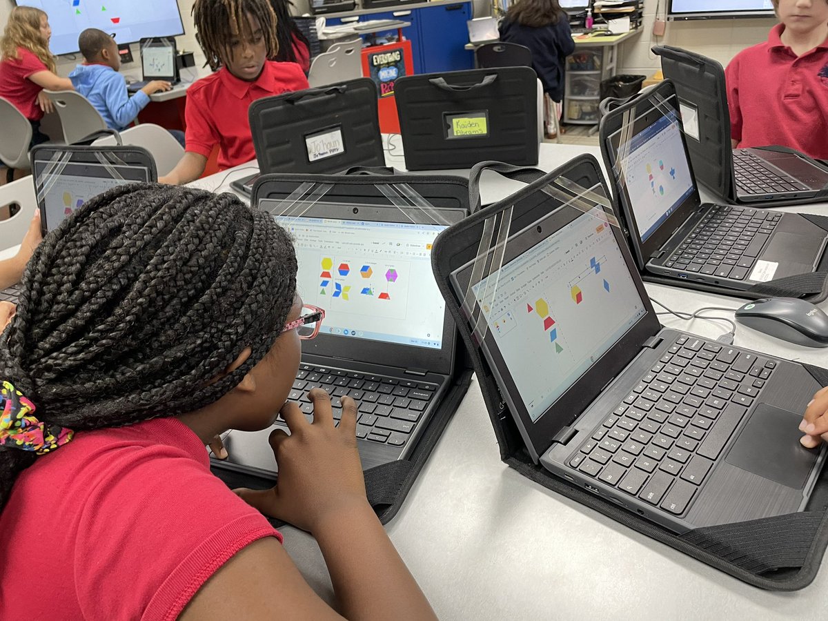 jennifischer3's tweet photo. 3rd grade is learning all about fractions, so in STREAM Lab this week we made different fractions with pattern blocks in Google slides @GoogleForEdu @MaryBAustin @MobilePublicSch https://t.co/koyBhAtBYl