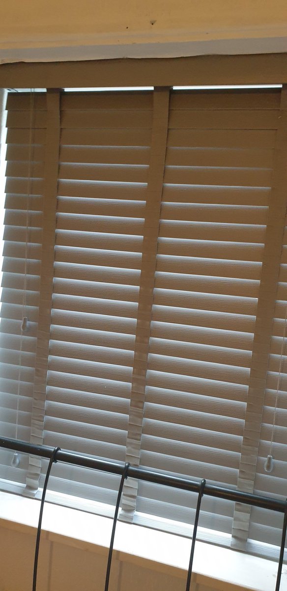 BlindsScarlet's tweet photo. Nimbus Grey with 38 mm tapes.

#venetianblinds 
#scarletblinds https://t.co/J8xulU3ar9