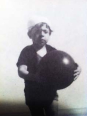 Auschwitz Memorial tweet media