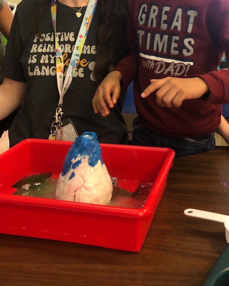 MarianTeaching's tweet image. V for Volcano!!🌋🌋🌋
We made our own volcanos and everyone got so into it wearing safety goggles and picking the different colors and glitter🧪🧑‍🔬🔬
#volcanoexperiment #vforvolcano #spedclassroom #letteroftheweek
