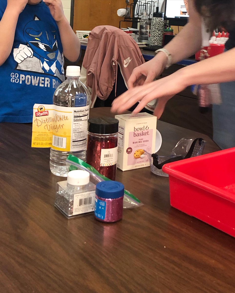 MarianTeaching's tweet image. V for Volcano!!🌋🌋🌋
We made our own volcanos and everyone got so into it wearing safety goggles and picking the different colors and glitter🧪🧑‍🔬🔬
#volcanoexperiment #vforvolcano #spedclassroom #letteroftheweek