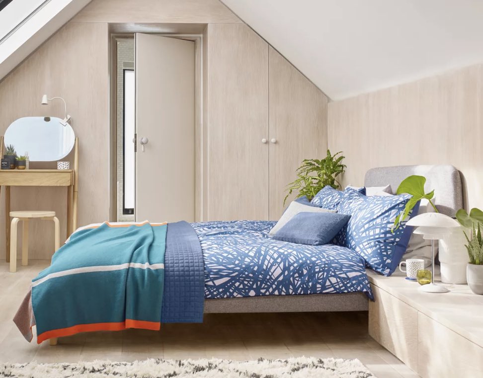 HouseFurnitur3's tweet photo. Lacking some good night sleep? This Bonn Upholstered Bed is perfect for you! https://t.co/rtWJytE3Wr #FridayFeeling #bed #johnlewis #interiordesign #sleep #night #bedroomdecor https://t.co/9lsG9LJKFO