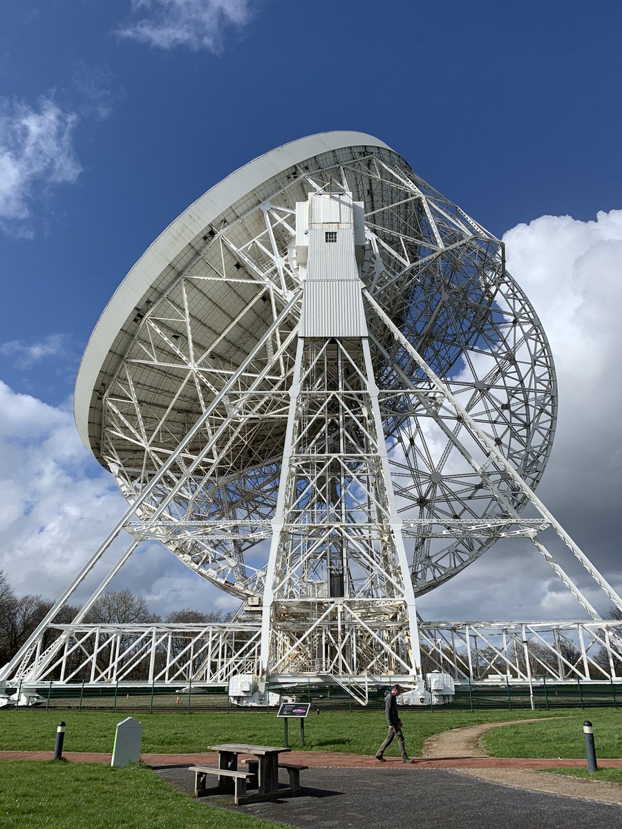 DanHannard's tweet image. Cracking Physics &amp;amp; Astronomy field trip today with our @WGHSYorkshire  students @jodrellbank #chatphysics #radioastronomy