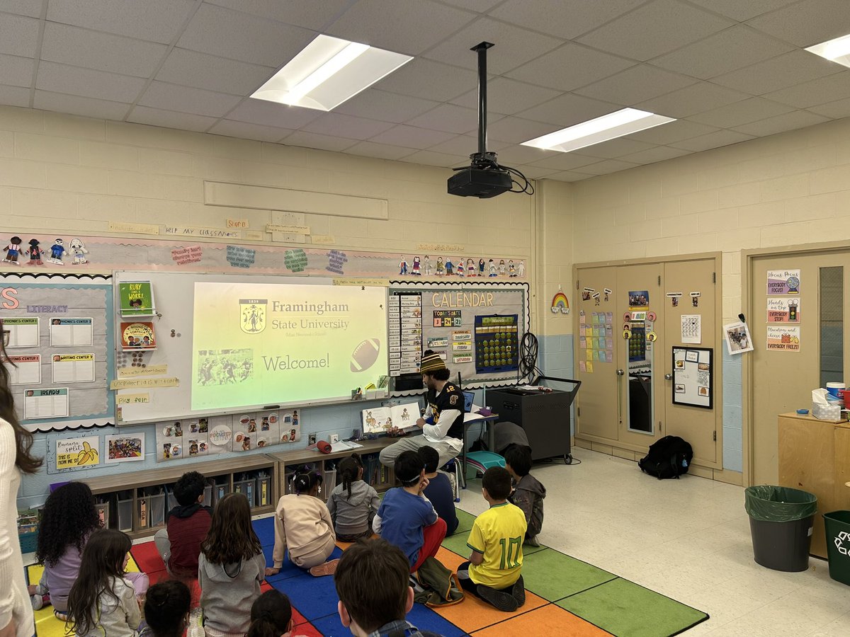 fsuramsfootball's tweet photo. 🐏 🏈 📖 Great job by our players this week reading to King Elementary students in Framingham! #Framingham #ALLin #BuiltRamTough #community https://t.co/xIycdQQ9dB