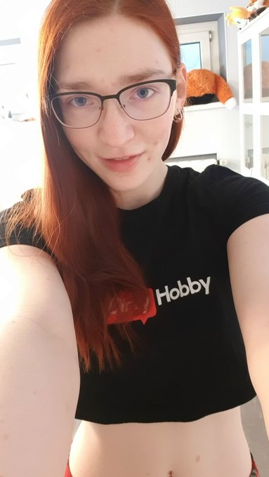 Alle F&uuml;chse wach ?? 🦊😊 https://t.co/MISMaE1arS<a href="/tag/redhead"class="tags"><span>#redhead</span></a><a href="/tag/dress"class="tags"><span>#dress</span></a><a href="/tag/redhair"class="tags"><span>#redhair</span></a><a href="/tag/mirrorselfie"class="tags"><span>#mirrorselfie</span></a><a href="/tag/girlswithglasses"class="tags"><span>#girlswithglasses</span></a>