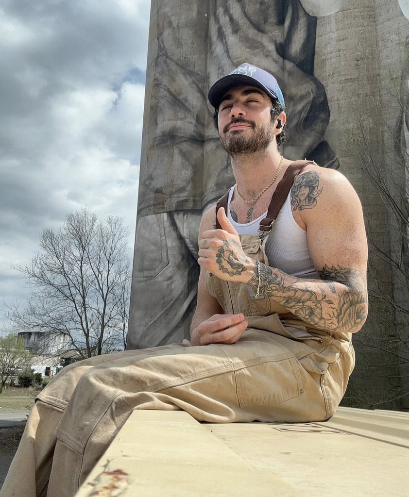 DH_Updates tweet media