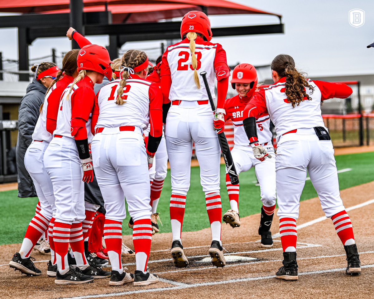 BradleySoftball's tweet photo. #5 goes 𝙆𝘼𝘽𝙊𝙊𝙈 💥 https://t.co/eKkzVRwBKe