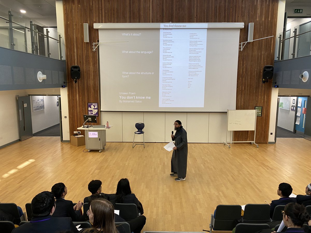 Miss Barker tweet media