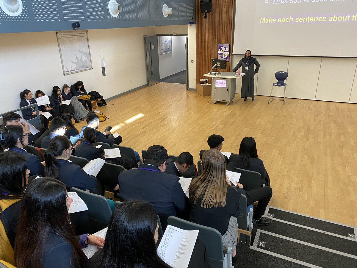 Miss Barker tweet media