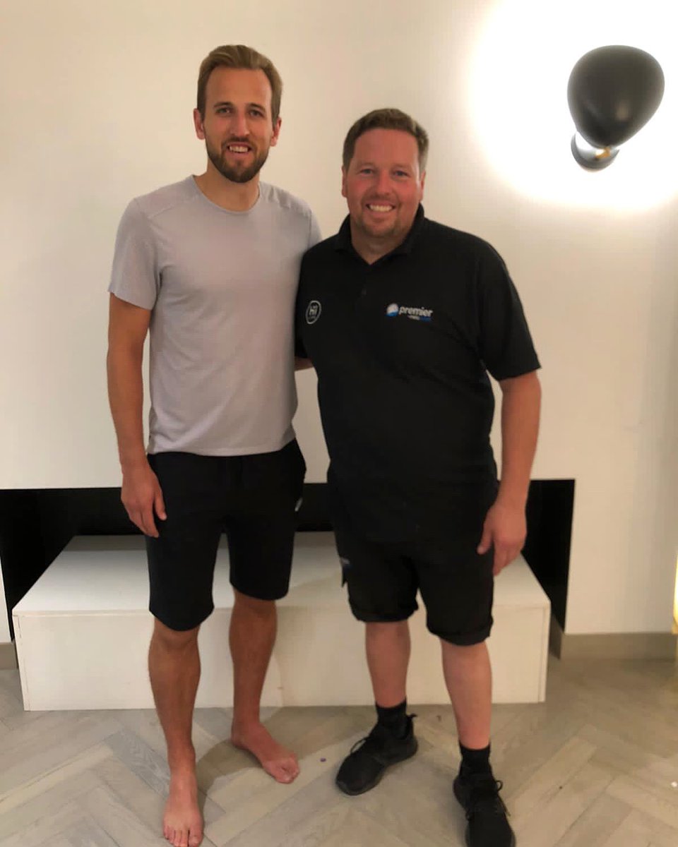 Only the best for England and Tottenhams all-time record goal-scorer @harrykane

#premierrelo #premierrelocation 

#luxurymovers #vip #london #surrey #packing #moving #shipping #footballlife #footballagent #storage #removals #premierleague #tottenhamhotspur #spurs #harrykane