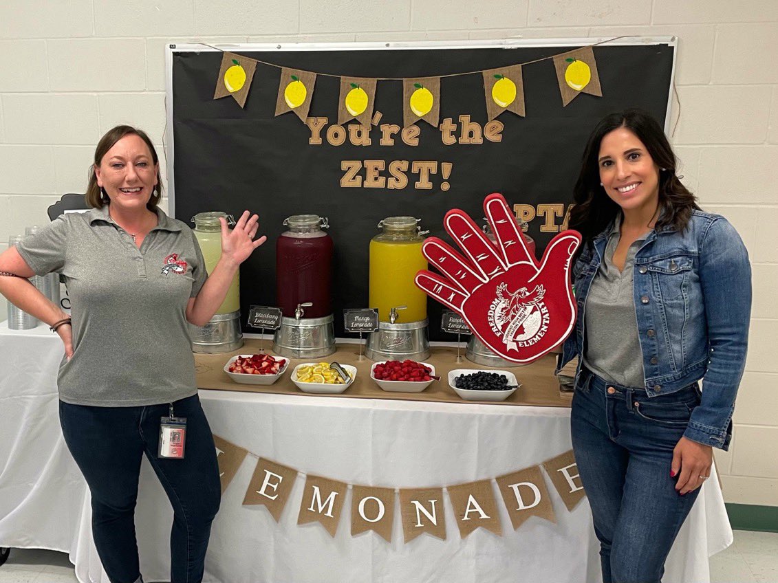 Widalis_Camacho's tweet photo. Shoutout to our amazing 3rd grade team and @freedom_pta for making this High Five Friday🖐🏼the  very “zest”! 🍋 #Falconpride ❤️ https://t.co/4ypF8GwEQT