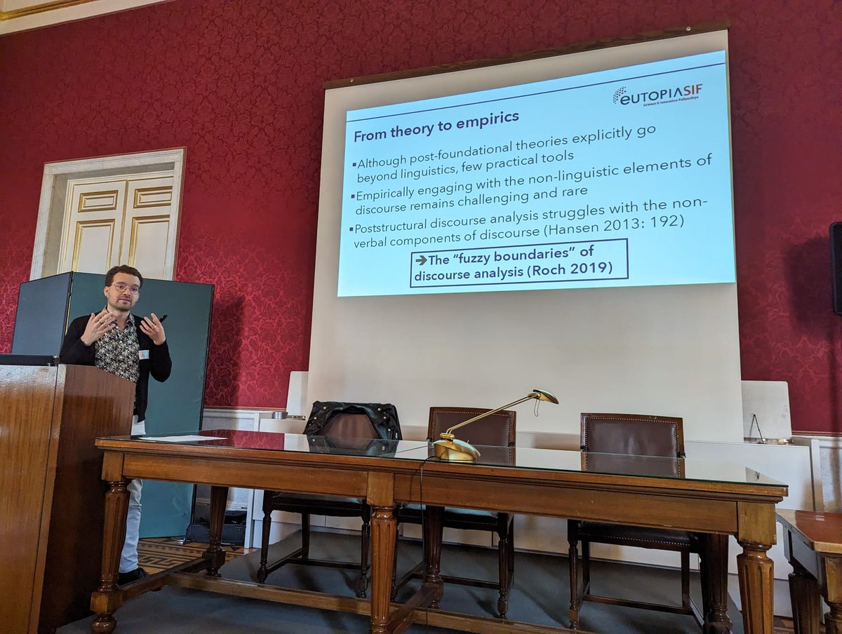 TheoAiolfi's tweet photo. And with all that, I realised I did not even advertise my own presentation!
I presented a paper introducing to the world the method I developed in my thesis to analyse political events from a theatrical perspective: the political performance analysis questionnaire (PPAQ)
#DTWF2 https://t.co/Ci1uJQlVFk