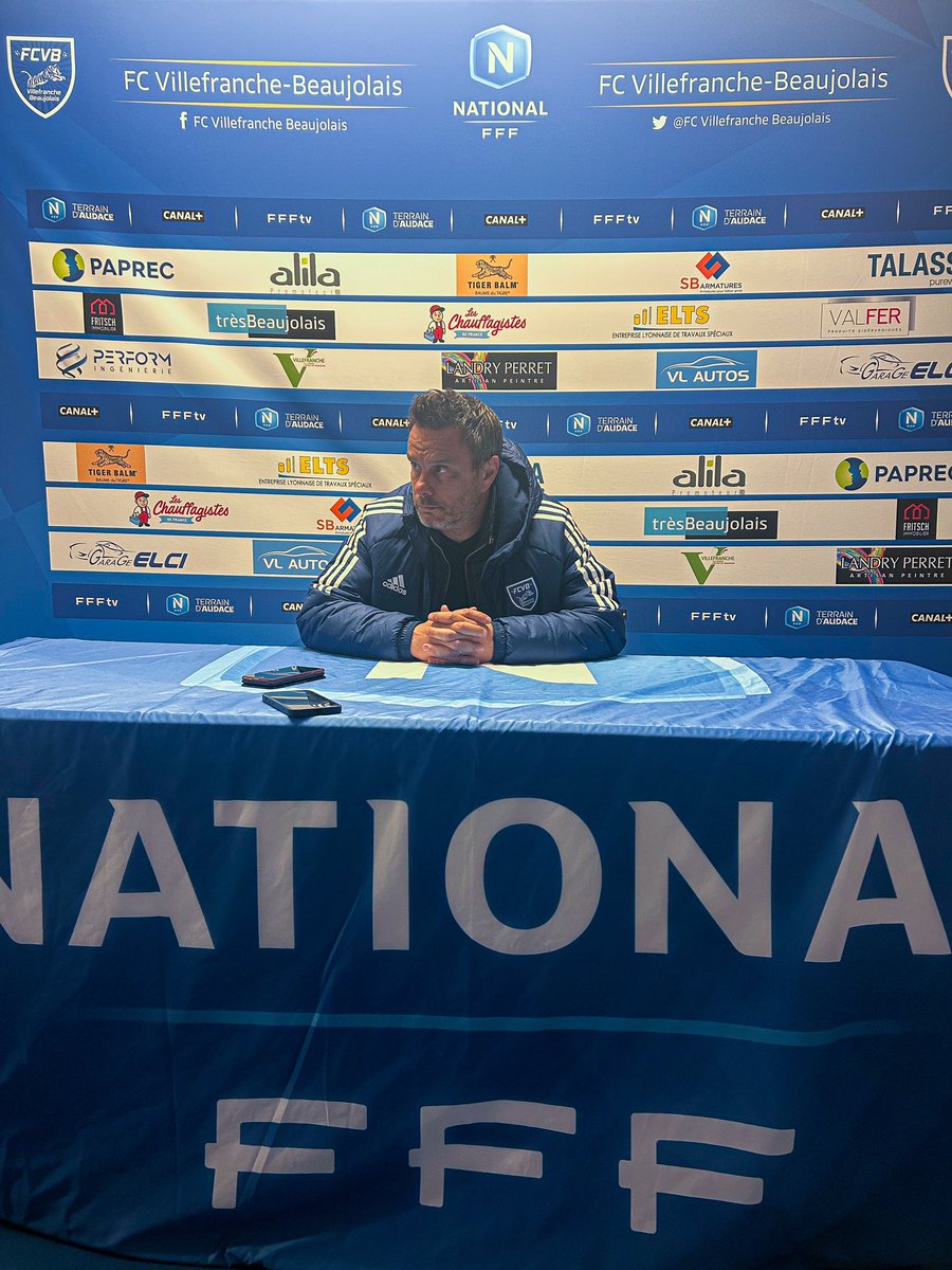 FCVB_officiel's tweet photo. 𝐂𝐨𝐧𝐟𝐞́𝐫𝐞𝐧𝐜𝐞 𝐝𝐞 𝐩𝐫𝐞𝐬𝐬𝐞 𝐝𝐮 𝐜𝐨𝐚𝐜𝐡 après ce match nul face à Concarneau 🎙️
« J'ai aimé le comportement des joueurs ce soir au niveau de l'état d'esprit et ce, malgré les mauvaises nouvelles. »
#TeamFCVB #FCVBUSC #NationalFFF https://t.co/eYwcEoVTF8