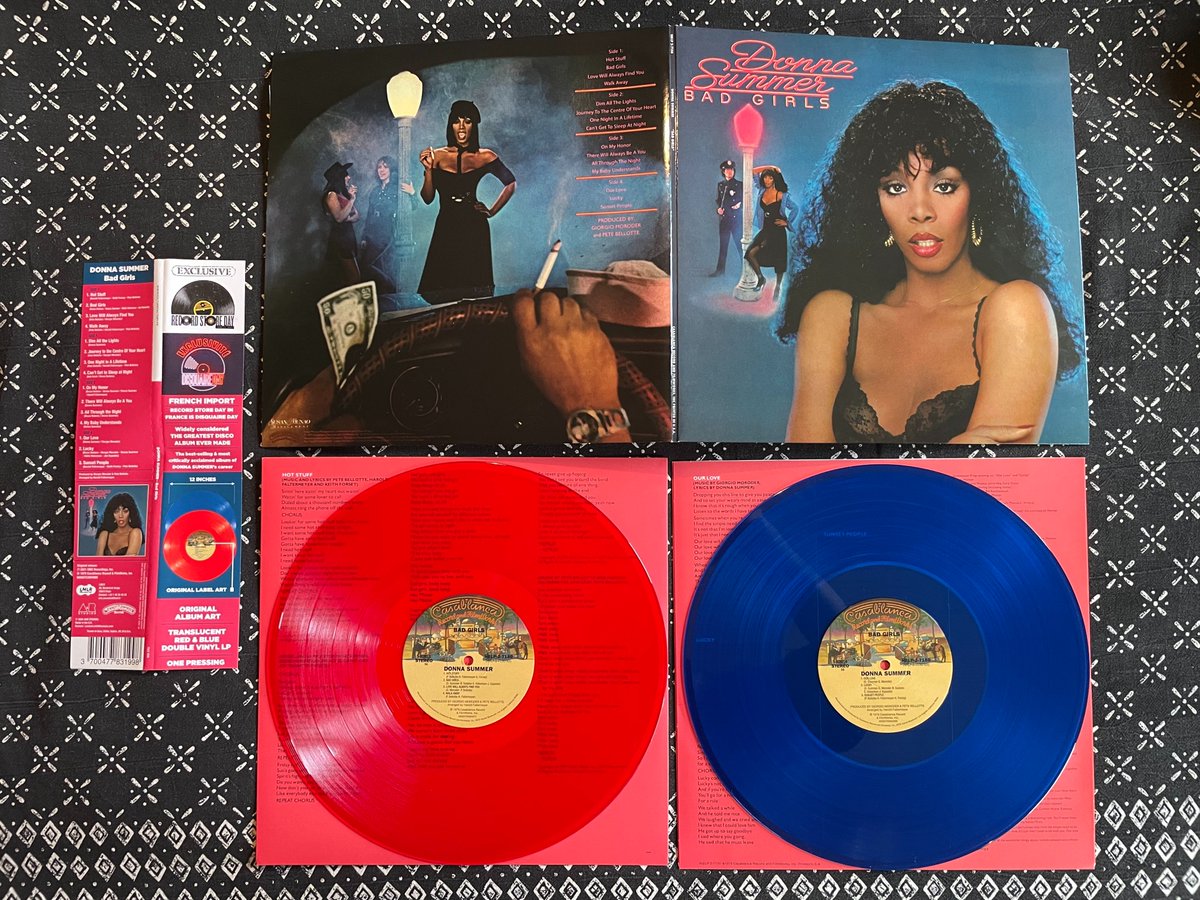 cultdung's tweet photo. DONNA SUMMER • BAD GIRLS (Casablanca, 1979)
US #1. hi-NRG R&B disco classic produced by @giorgiomoroder & Pete Bellotte. 2xLP reissue LMLR https://t.co/vAxQ4jwkDQ red/blue #vinylrecords #RSDDrops #WomenWhoRock #RockSolidAlbumADay2023 083/365
Sunset People https://t.co/pr8jowEBS6 https://t.co/lPxnjIfRm7