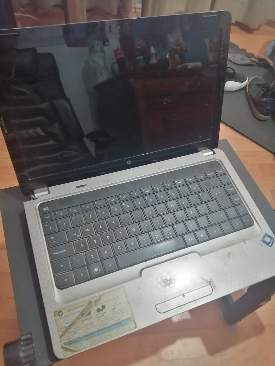 Sparkkilljoy's tweet photo. @intel_la
@TortillaSquad 12 años de trabajo intenso con ella y esta chica a pasado a mejor vida, ahora que intel esta pensando en nosotros, es momento de emprender algo nuevo con su nueva e increible laptop.💪😉
#IntelWeek https://t.co/vwI5jChhP8
