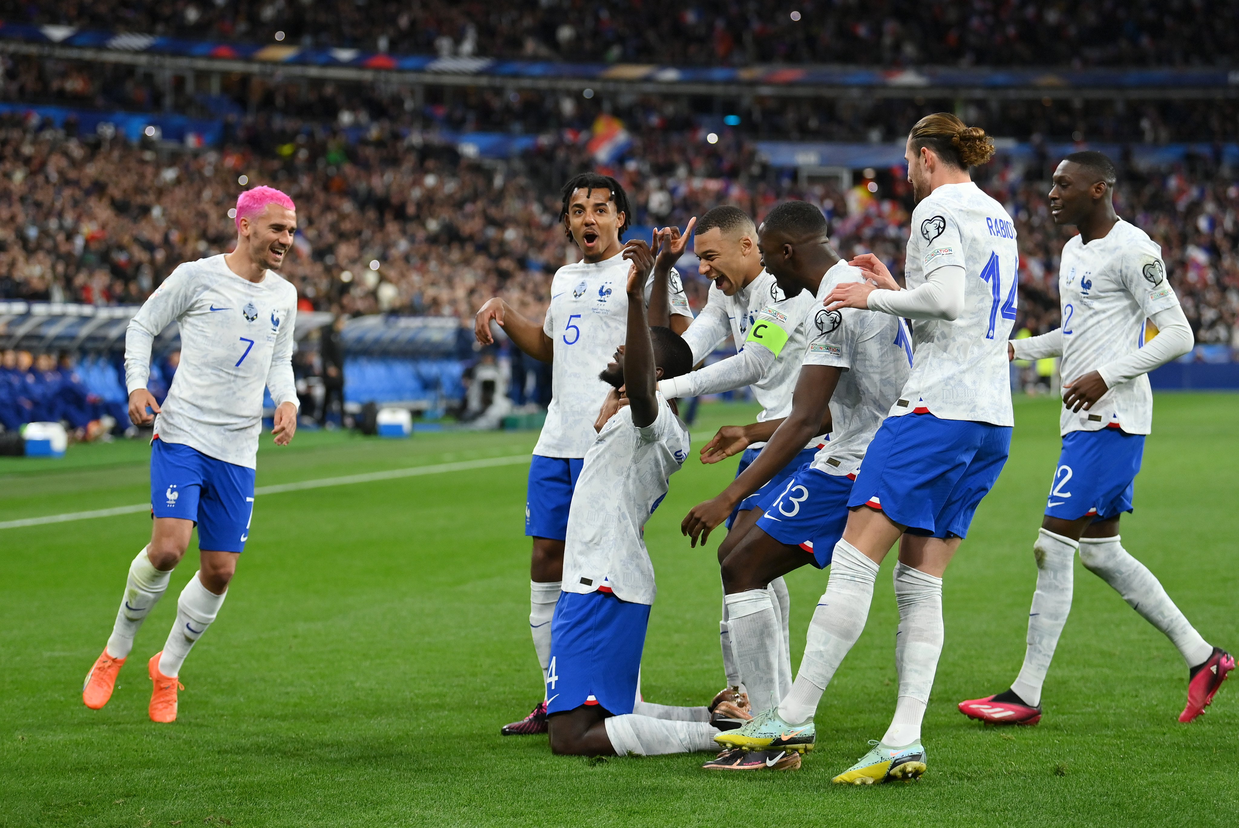 Матчи сборной франции. Евро 2024 Франция и Нидерланд. Сборная Франции 2024. Команда Франции. Европейский футбол.