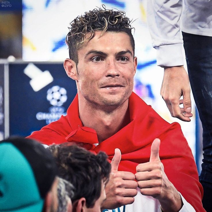 Cristiano Ronaldo hairstyle razor parting  YouTube