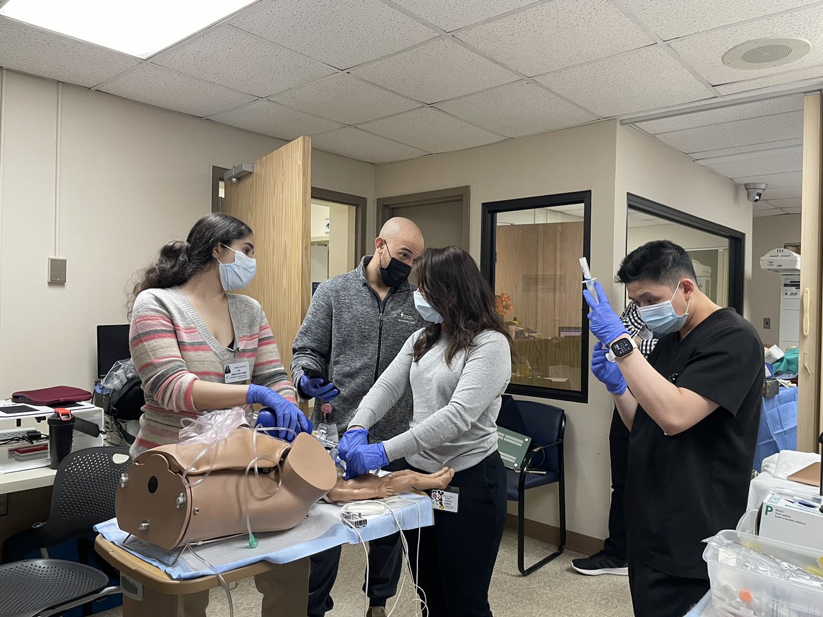 tbhcpharmres's tweet photo. Today we had a Grand Rounds debate among our PGY2 amb care residents followed by SIM lab on neonatal resuscitation co-facilitated by our EM &amp; peds pharmacotherapy specialists! https://t.co/Ztkh0Le3nv