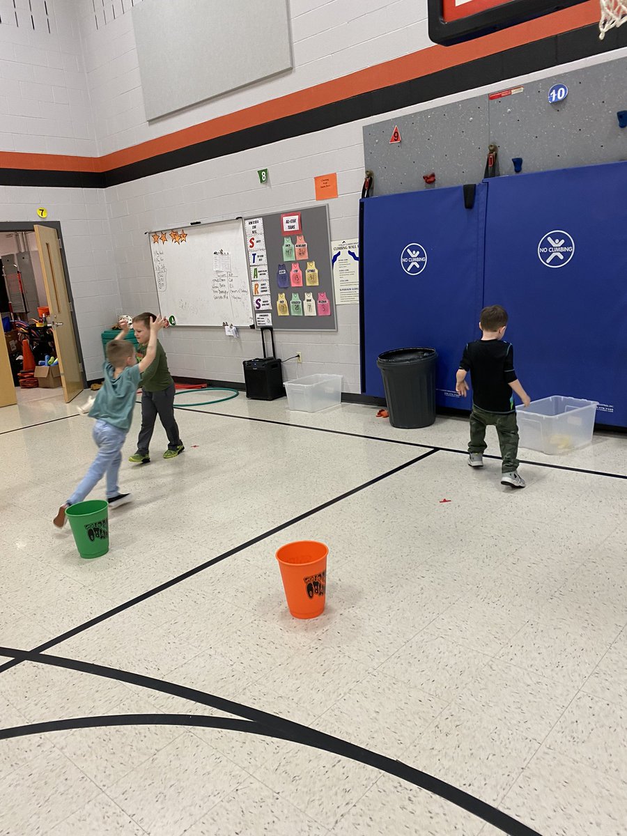 KoontzHMS's tweet photo. Kindergarten basketball stations https://t.co/v7M9ugBntL