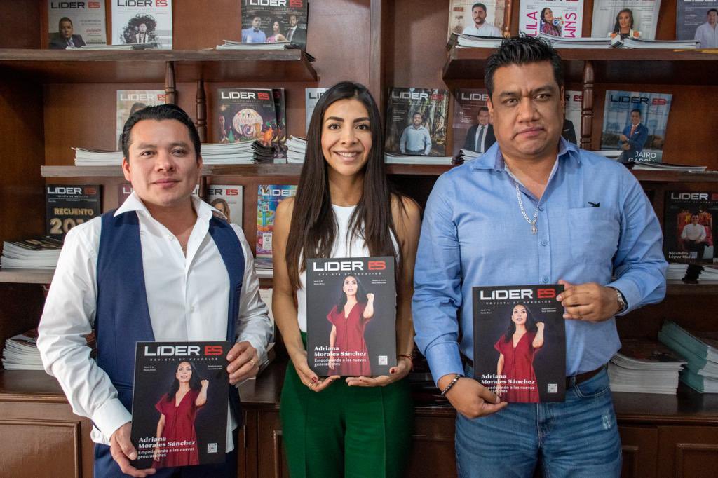 Quiero agradecer a la Revista LÍDER ES por hacerme partícipe a su primera portada del 2023.  #RevistaLiderEs #oaxaca #RegidoradeOaxaca #AdrianaMorales
