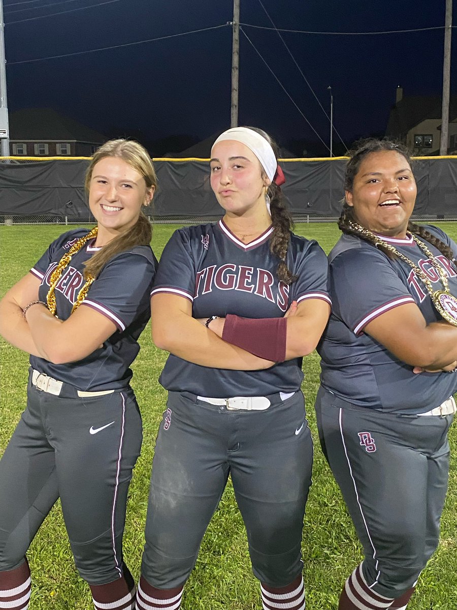 DS Softball tweet media