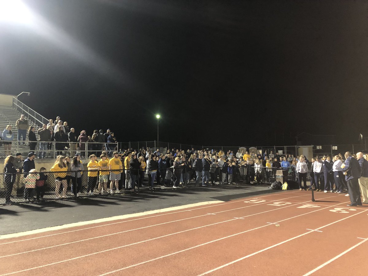 CedarCliff_AD's tweet image. Things that make an AD proud:

1. An amazing group of student athletes

2. Seeing the impact a team can have on a community.

3. Watching little kids flock to their “heroes” and offer support and encouragement. 

Thank you Lady Colts and the Cedar Cliff Community. 

#ColtPride