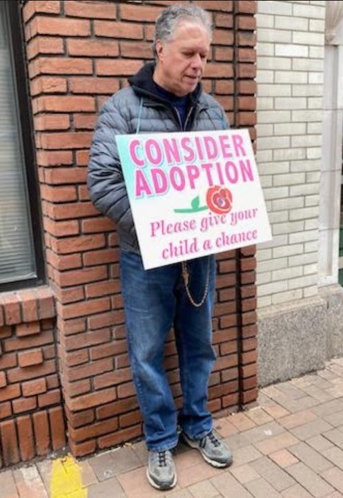 'I have met women in front of Planned Parenthood, praying with me, that had abortions years ago.  It is clear that it’s still an open wound in their hearts.  They have never forgotten that day.' @40daysforlife #ProLife #ChooseLife #PrayToEndAbortion 40daysforlifepittsburgh.com/day-31-thanks-…