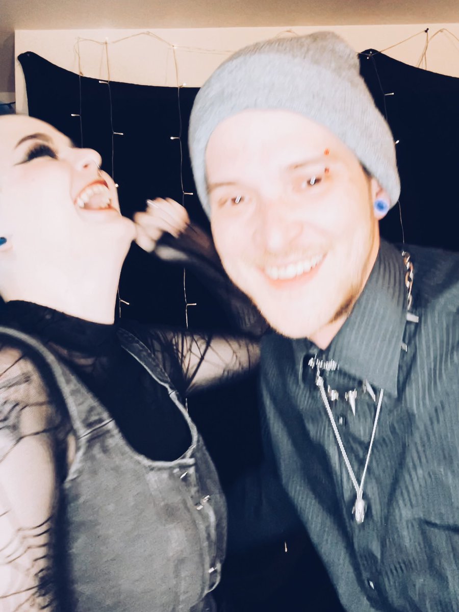 madighoul's tweet photo. cheers to 💀🖤ELEVEN🖤💀 years with you, goober. i love you wholeheartedly. thank you for being my best friend &amp; for loving me the way you do🖤🖤🖤🖤🖤 https://t.co/EXbhvVnG7Z