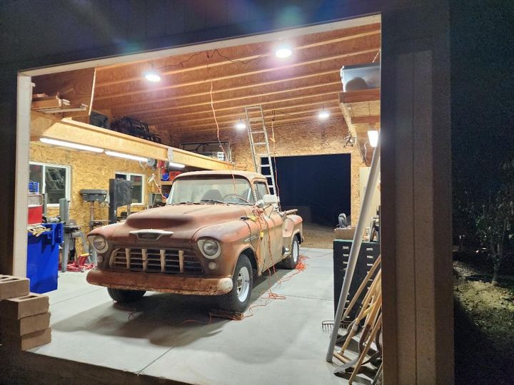 LHyperlite's tweet photo. Just put lights in today. My garage is 22 ft x 24 ft x 12 ft. Bought (4)  Hero Series. All were easy to hook up.They lit up my garage like its daytime outside. Will update further after using for a while. 
🛒https://t.co/3B3U3VC2xk
#hyperliteled #northernlights #garage #workshop https://t.co/9cex55Tfqz