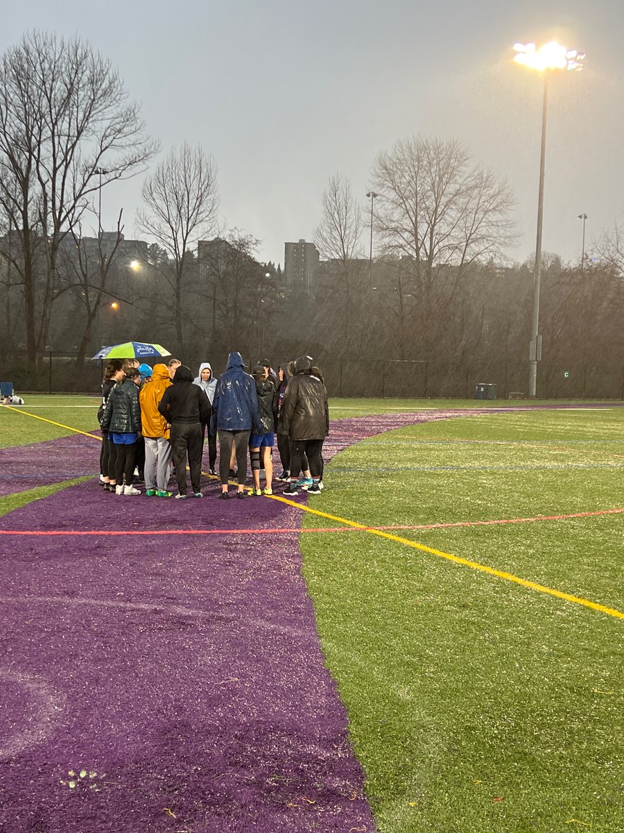 Rain is coming down in sheets y’all.