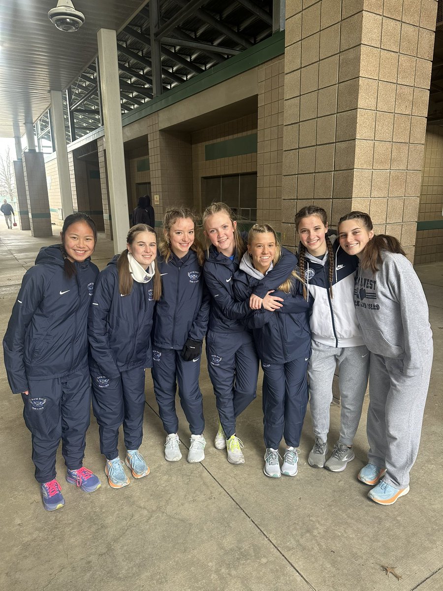 owlxc's tweet photo. Distance Crew takin care of business at today’s meet! 🔥💙🫶 https://t.co/ErOsErid3V